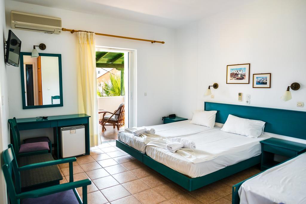 Three Stars Beach Hotel Moraḯtika Ngoại thất bức ảnh